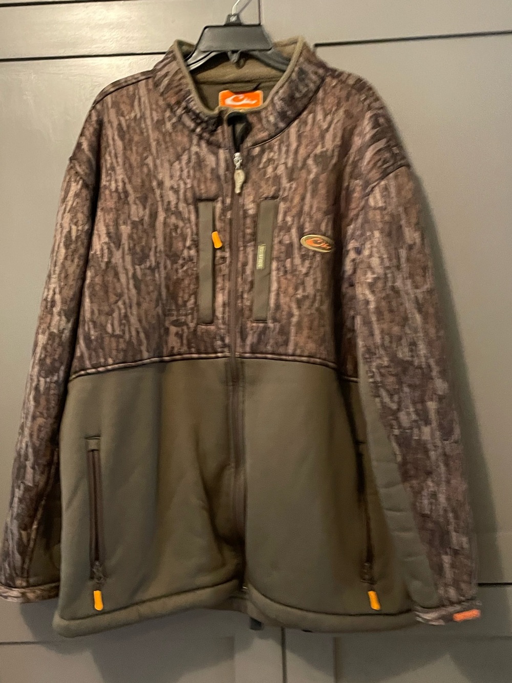 Drake bottomland Camo-Pattern Olive Green Outdoor Jacket with Zip Pockets